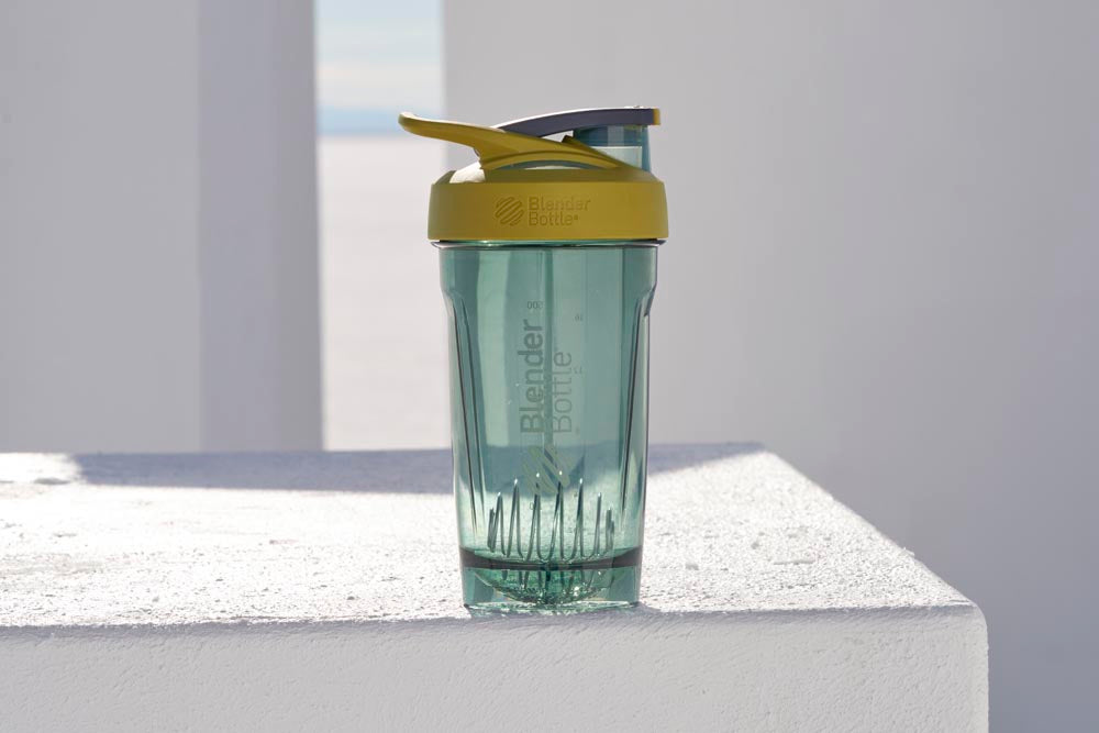 BlenderBottle】Strada Tritan Safety Lock Shaker Bottle 28oz/828ml - Shop  blender-bottle-py-tw Pitchers - Pinkoi