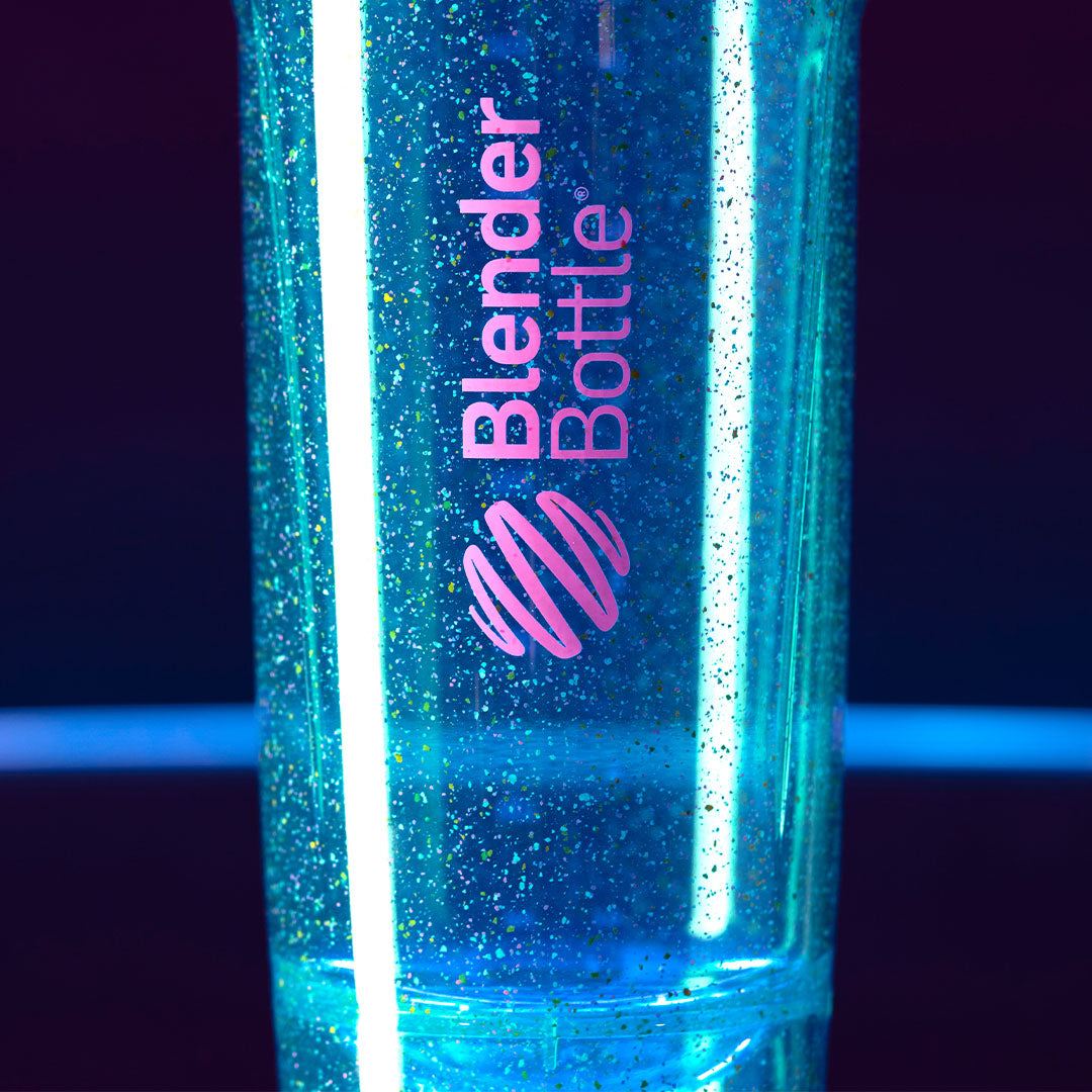 The Shaker Club - Sport shaker bottle, featuring a rounded base for mixing and durable Tritan™ plastic for athletes.